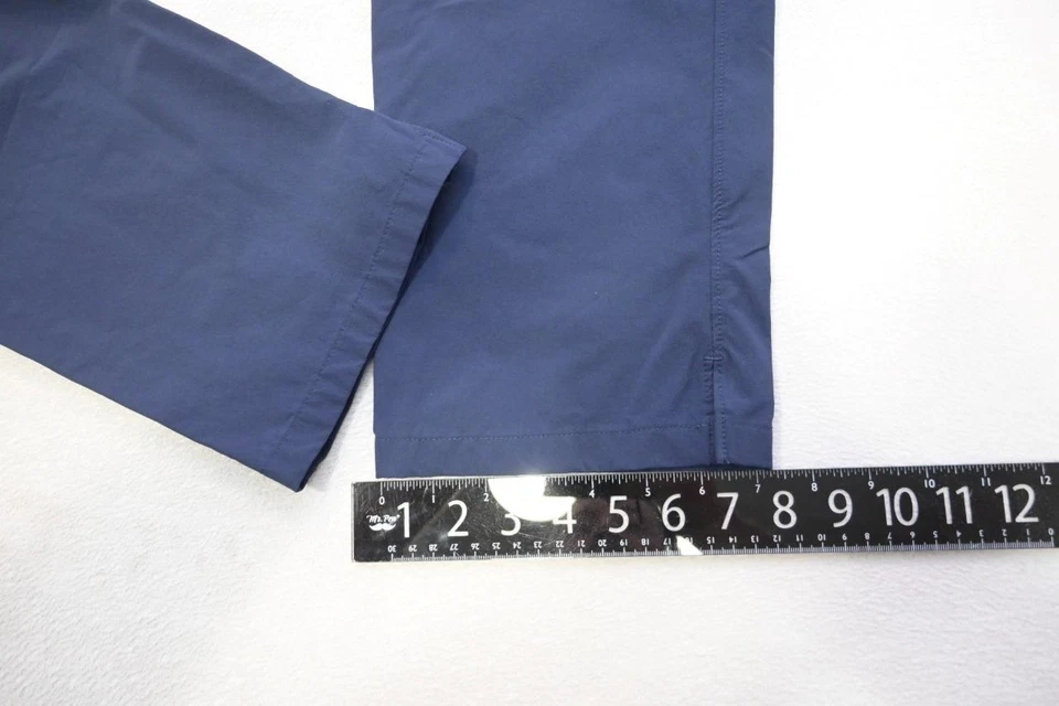 Calça de golfe Oakley azul escuro desempenho elástica plana atlética masculina tamanho 32 x 32 - Imagem 3 de 4