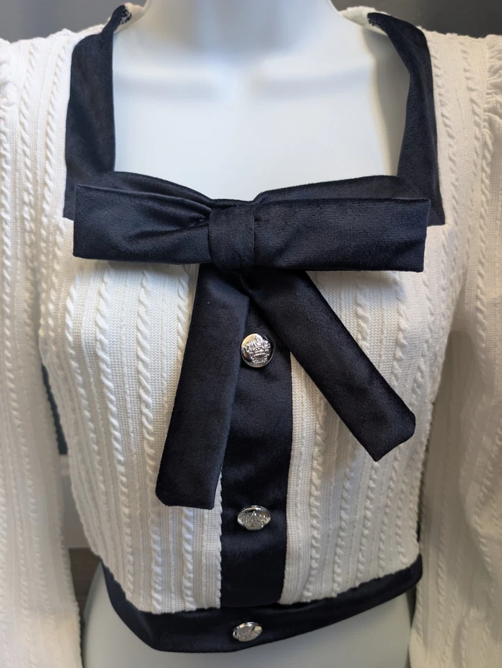 全新带标签女式对比装饰海军蓝白色蝴蝶结纽扣短上衣 Mod 尺码 XS — 第 2/4 张图片