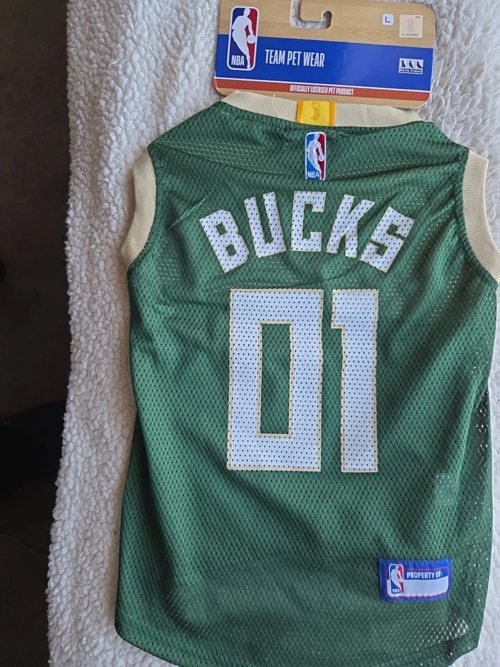 NBA TEAM PET WEAR MILWAUKEE BUCKS NBA TALLA GRANDE. Foto 2 de 4