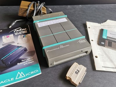 MO DRIVE LAUFWERK PINNACLE   230 MB 3.5 Zoll-Disks  SCSI