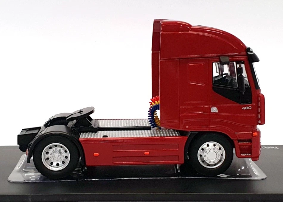 Ixo 1/43 Scale Diecast TR086 - 2012 Iveco Stralis Truck - Deep Red - Image 3 of 4