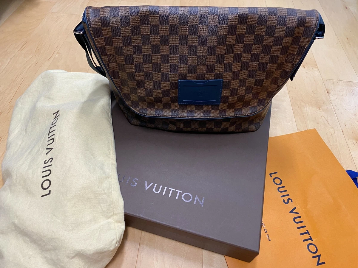 Authentic Louis Vuitton messenger bag