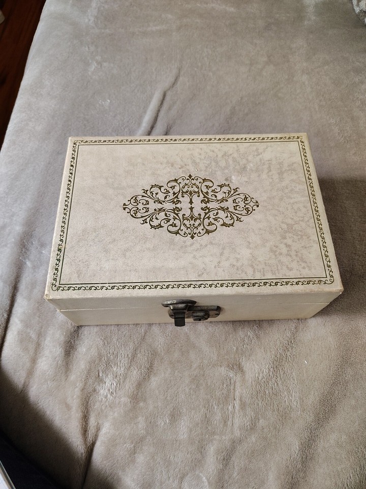 Vintage Jewelry Box Musical Filled With Costume Jewelry Lot eBay