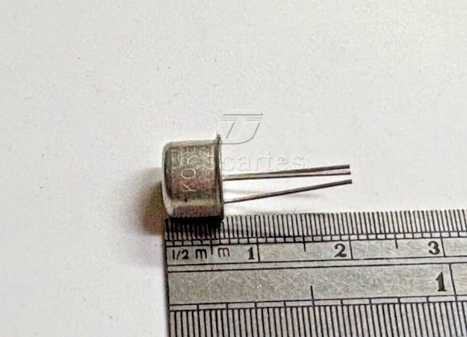 1pcs- MOTOROLA MM3007 2.5A 100V Small Signal Bipolar Transistor "Genuine" - Image 3 of 4