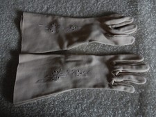 Vintage Women's 1940's Double Woven Gloves with embroidery Sz 7 / Mint / Cream