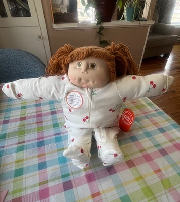 Cabbage Patch Kids Doll Brown Hair/Brown Eyes Dimple