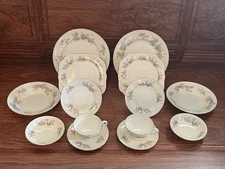14 Pieces Vintage Homer Laughlin Egg Shell Georgian Dining Set For 2