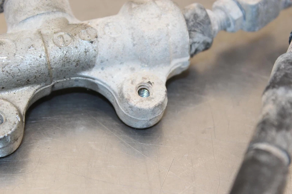 Yamaha YZ250F 2002 freno trasero cilindro maestro con depósito O920 Foto 4 de 4