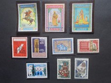 Lot Timbres ALGERIE Neufs**  (106)
