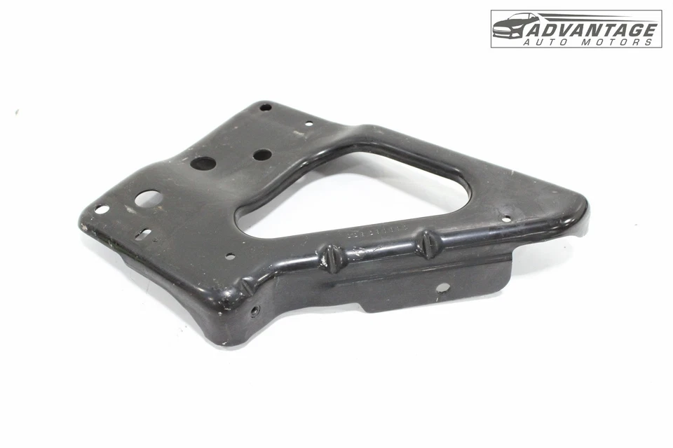 2015-2019 CHEVROLET SILVERADO 2500 HD BATTERY TRAY SUPPORT BRACE BRACKET OEM - Image 4 of 4