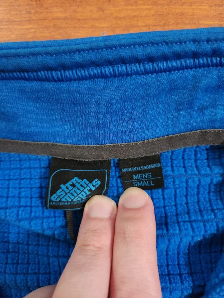 Eastern Mountain Sports Polartec Powerdry Fleece Sweater Size Small - Image 4 of 4