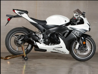 M4 SU6112-GP BLACK GP MEGAPHONE SO EXHAUST GSXR 600 750 GSXR600