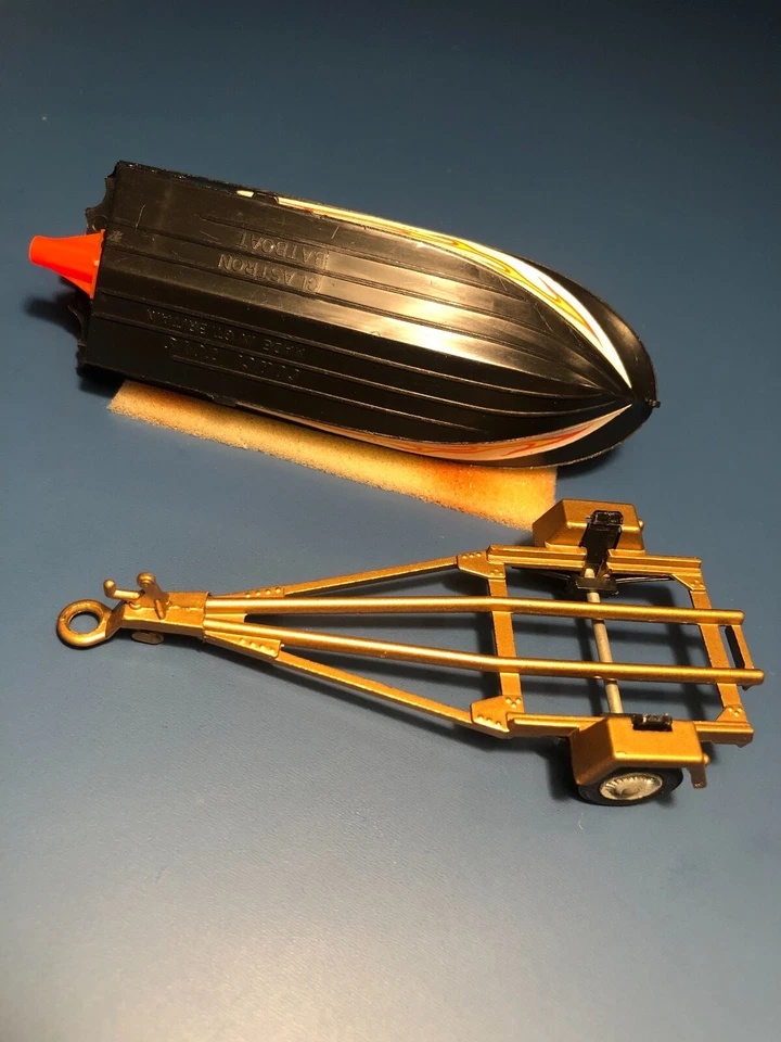 CORGI TOYS 107 BATBOAT 1ST EDITION - 1967 - Image 2 of 4