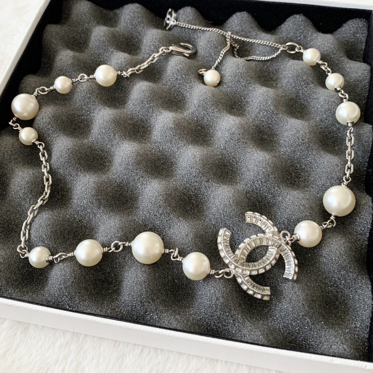 Chanel Crystal CC Logo Baguette Silver Tone Pearl 16