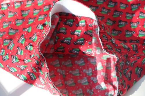 BOXERS Vineyard Vines Boys Cotton CHRISTMAS Red sz: 4T/5 EUC Truck w/ X-mas Tree - Picture 4 of 8