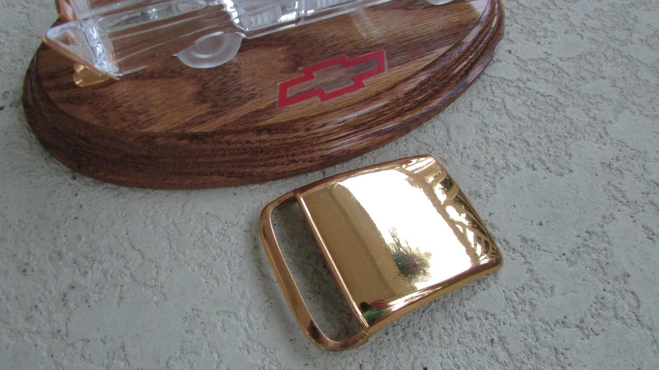 Franklin Mint 1957 Chevy 24% свинцовый кристалл 24K золотая отделка 4dr хардтоп снимается - Изображение 3 из 4