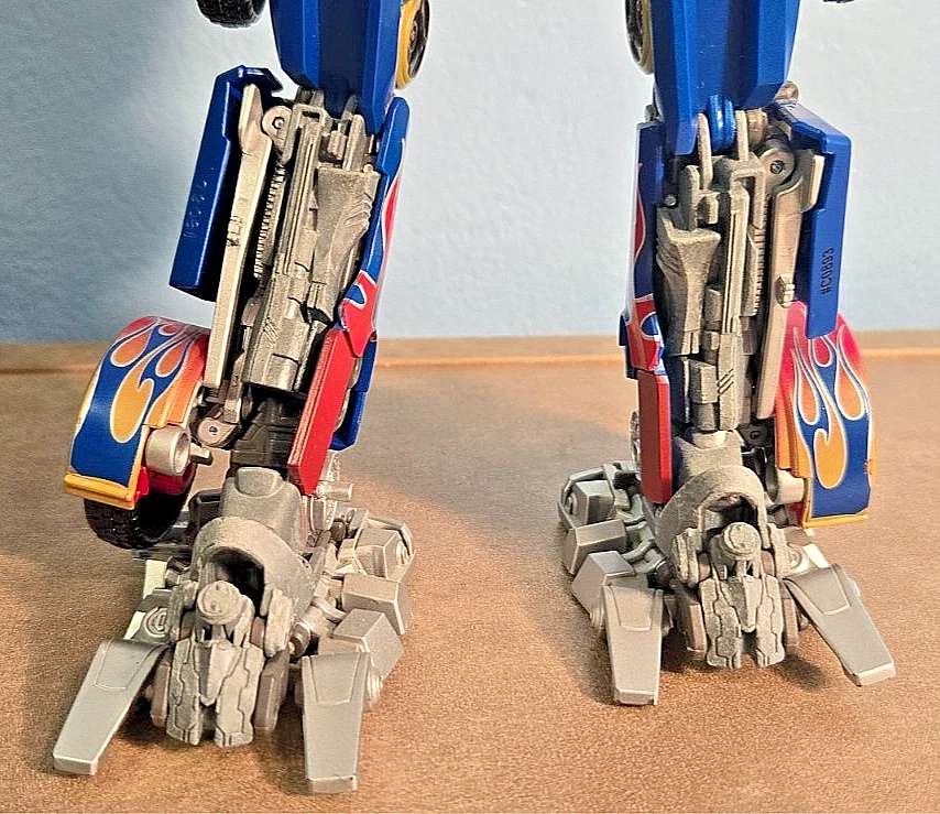 Rare 2017 Transformers MPM-4 Movie Masterpiece OPTIMUS PRIME metal/plastic Tomy - Image 4 of 4