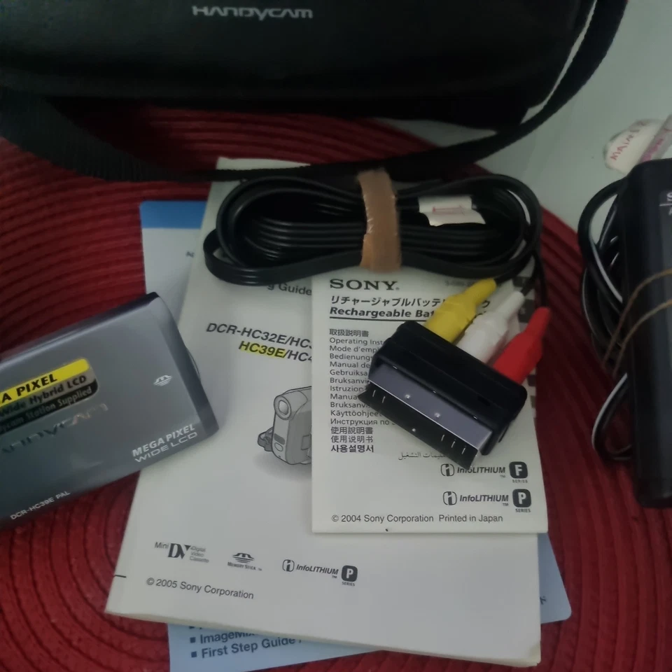 Sony Handycam DCR-HC39E Mini Dv/sd Card Camcorder Full Kit All Extras + Tapes - Image 4 of 4