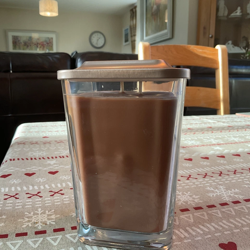 Yankee Candle Amber & Acorn Elavation 552g Jar, New in Mint Condition - Image 2 of 4