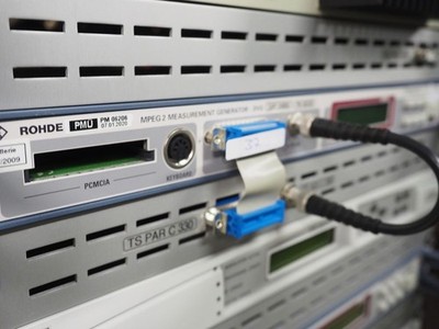 Rohde & Schwarz MPEG2 Mess- Generator DVG 2068.8597.02 #37
