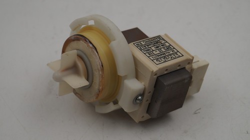 Miele Laugenpumpe 06696271  Hanning DPS 25-318  Ablaufpumpe Pumpe Motor