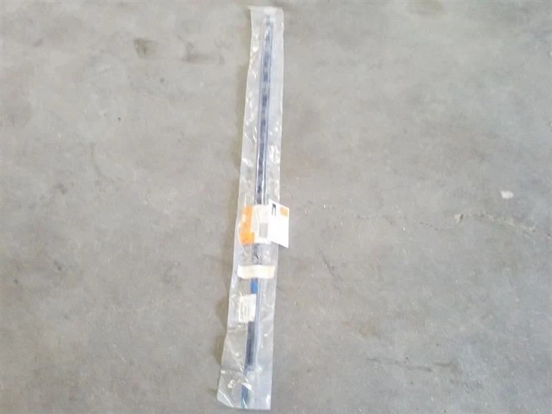 Moldura central de la puerta delantera del lado del conductor | Se adapta a Chevrolet Impala 2006-2016 Foto 2 de 4