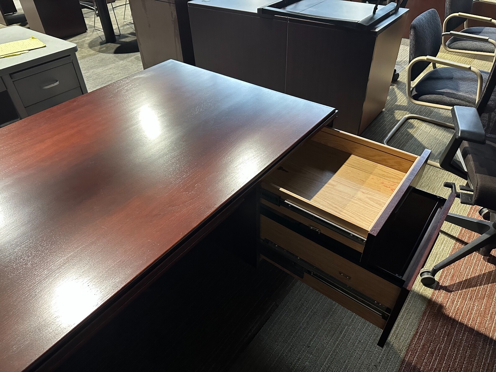 6'W x 3'D executive desk in dark Cherry finish wood by HON Office