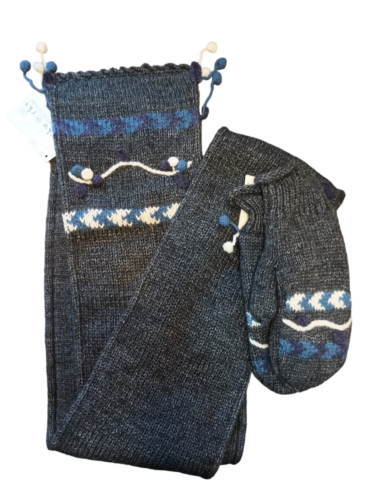 Neck Works Peru Alpaca Wool Blend Scarf Mitten Set Pom Pom Tassel Winter Grey