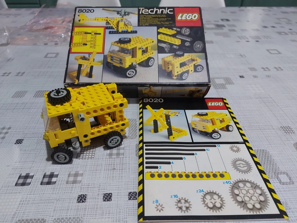LEGO Technic 8020 Universal Building Set, foto 1 di 5