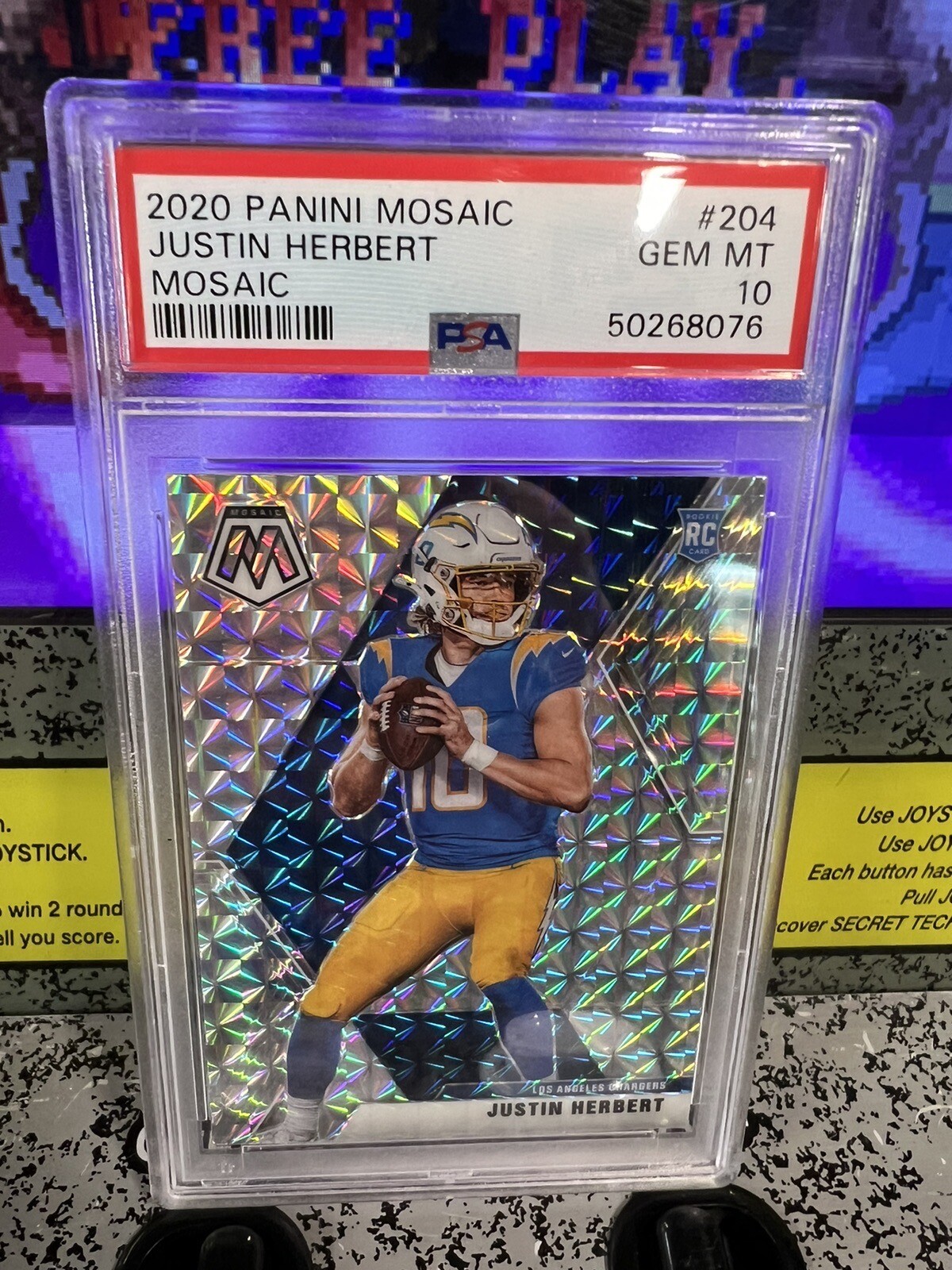 2020 Panini Mosaic Justin Herbert Silver Prizm Rookie RC #204 PSA 10 GEM MINT