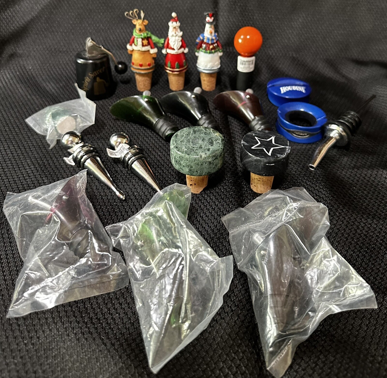 Liquor Bottle Pourers Stoppers Spouts Dispensers Mancave Bar Pool Area Lot Of 19