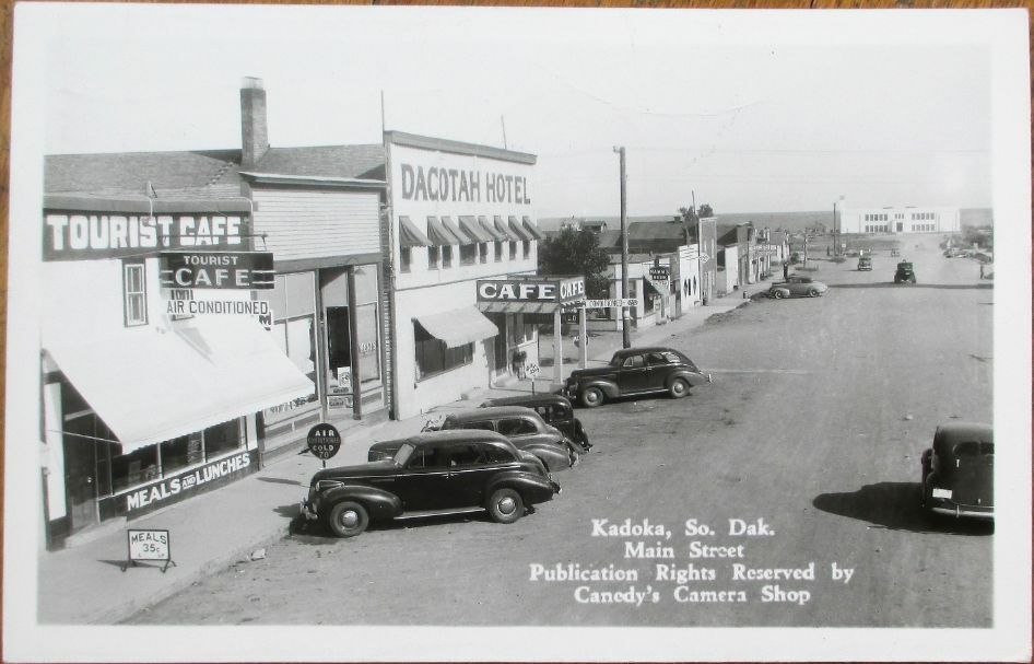 Kadoka, SD 1946 Realphoto Postcard Main Street / Downtown South
