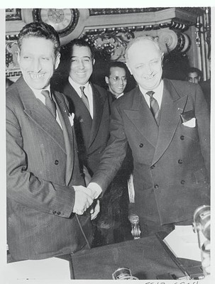 Morrocan prime minister Mohammed Si Bekkai flashes a broad smile - 1956 Photo