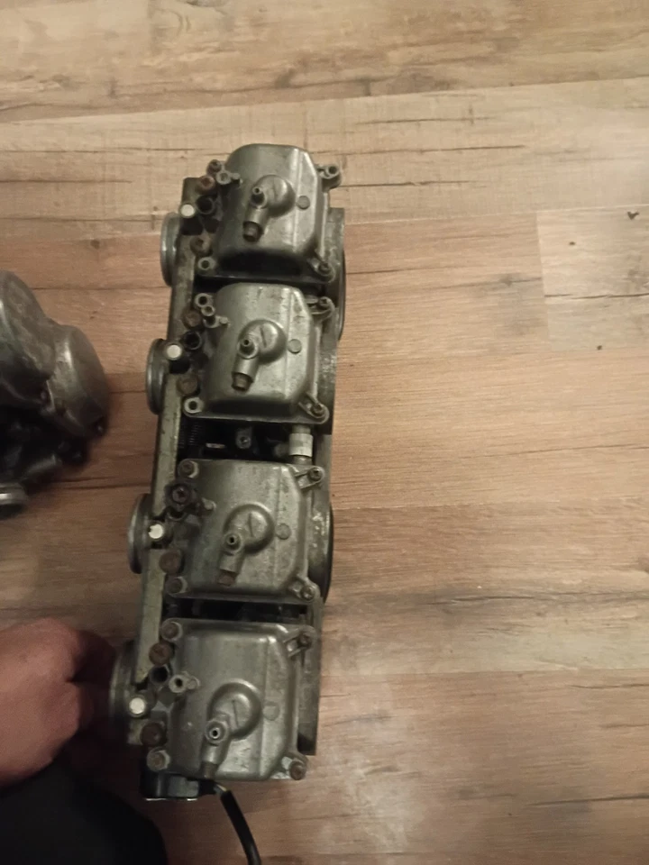 Carburadores carbohidratos Suzuki GSXR1100 1992 Foto 3 de 4