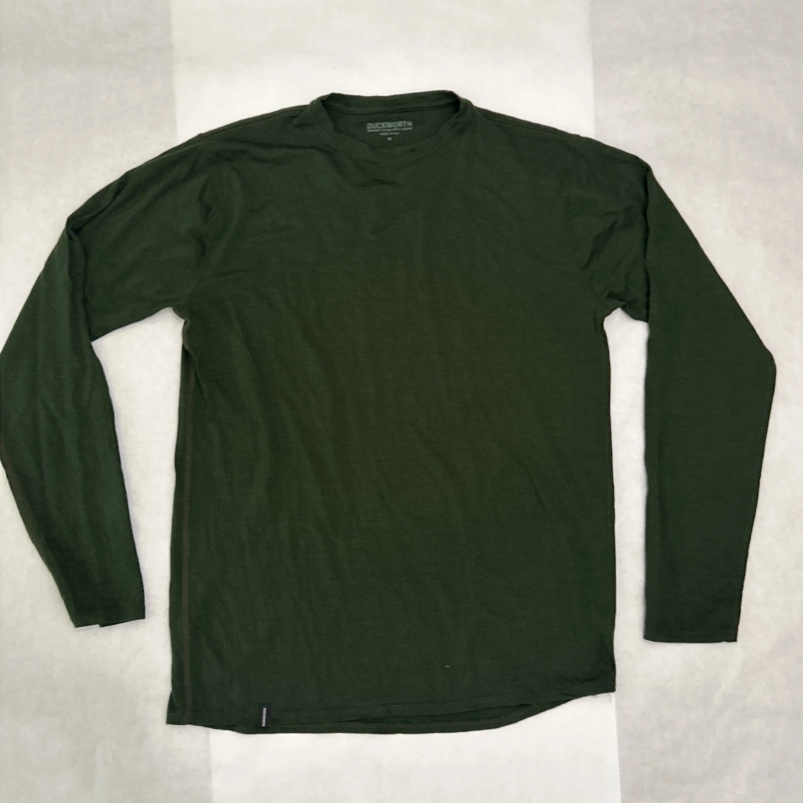 Duckworth 100% Rambouillet Merino Wool Base Layer Long Sleeve Shirt Men’s M READ
Opens in a new wind