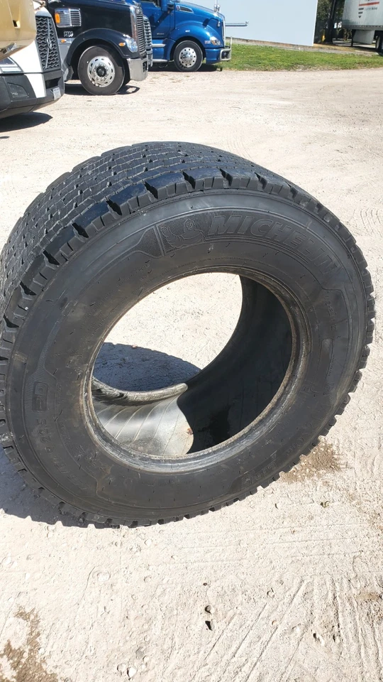 Michelin X Line Energy T2 445/50R22.5 Tire - Image 4 of 4