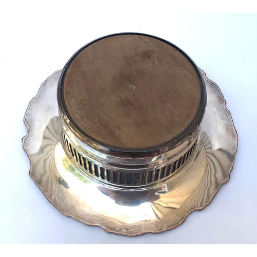 Antique Sheffield Silver Plate Wine Coasters 19th Century a Pair Grape Vine - Picture 5 of 6