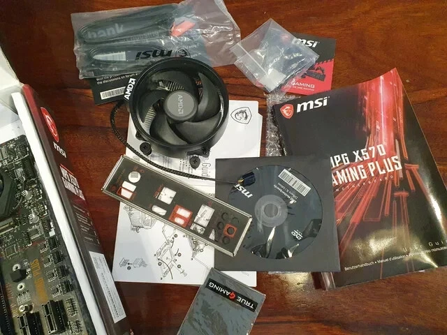 Motherboard MSI GAMING MPG X570 GAMING PLUS MS-7C37 V2.1 AMD AM4 USB 3.2 Gen 2 - Imagen 4 de 4