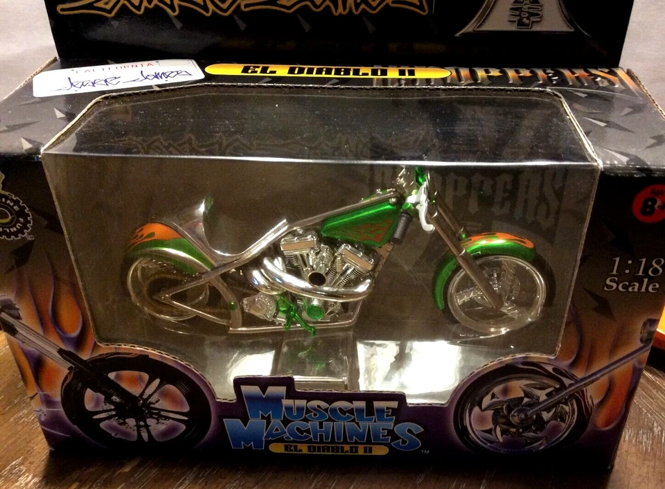 WEST COAST CHOPPERS JESSE JAMES EL DIABLO II 1/18 1:18 BIKE GREEN & ORANGE - Image 2 of 3