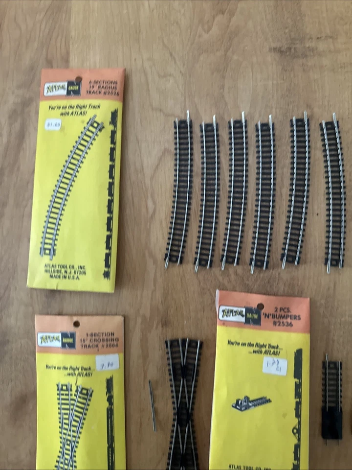 (4) ATLAS "N" SCALE TRACK LOT All Unused But Missing Connectors For Straights - Image 2 of 4