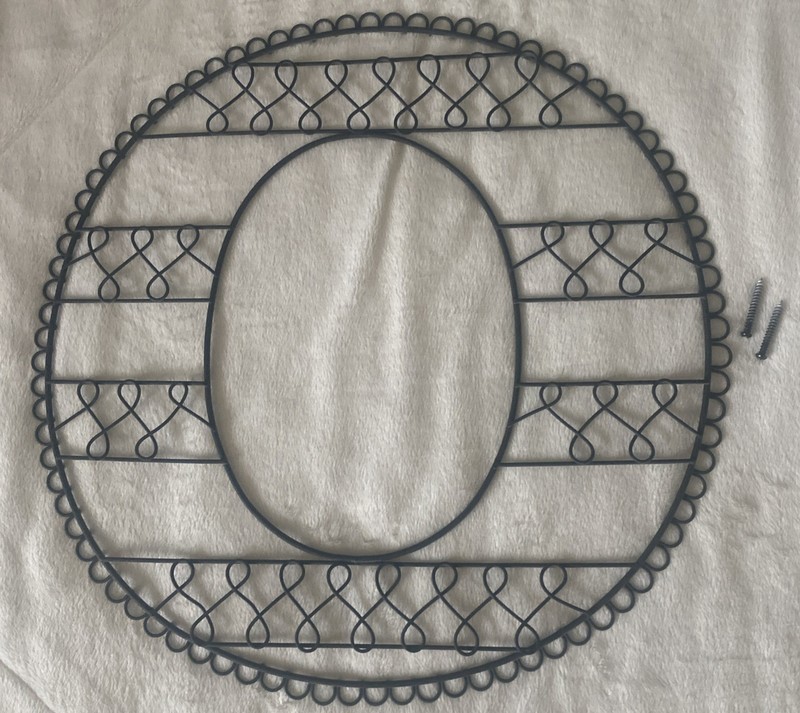 Pottery Barn Teen PB Wire Wall Letter “O” Metal Black Picture Keepsake Holder