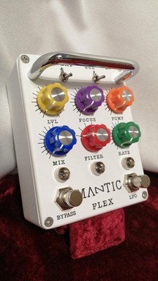 MANTIC EFFECTS FLEX PRO Effects Pedal
