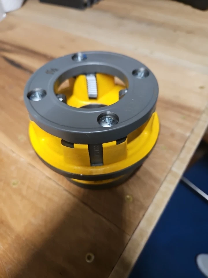 1 1/2" Manual Pipe Threader - Image 2 of 3