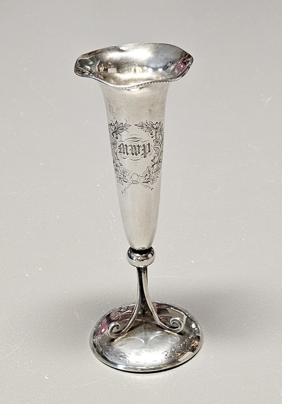 Haddock Lincoln & Foss Coin Silver Trumpet Vase 94g Monogramed (Not Weighted)