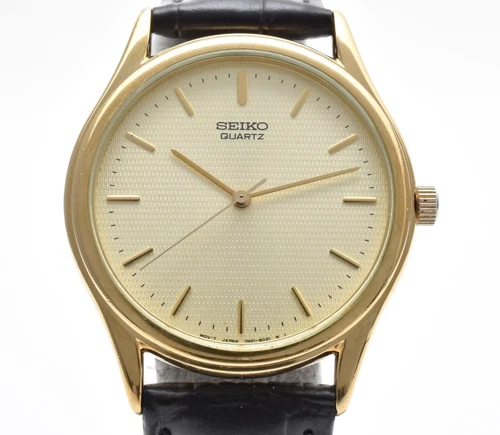[Exc+5] Vintage Seiko Quartz 7N01-8011 Gold Men's watch New Batt JAPAN