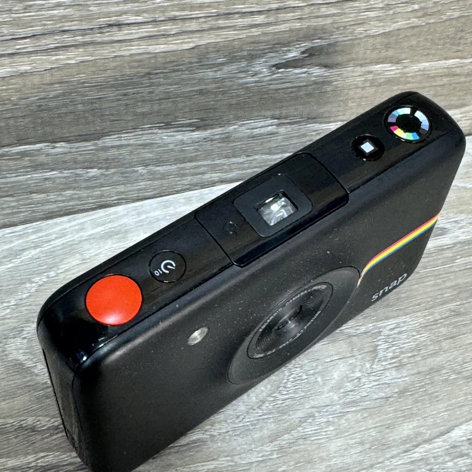 Polaroid Snap Instant Digital Camera Printer Black Model POLSP01 MicroSD f2.8 - Image 2 of 4