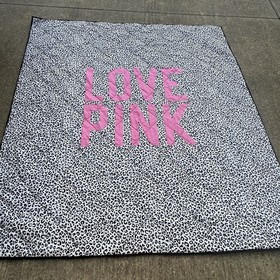 PINK Victoria&rsquo;s Secret Full/Queen Cheetah Leopard Quilt Love 100% Cotton