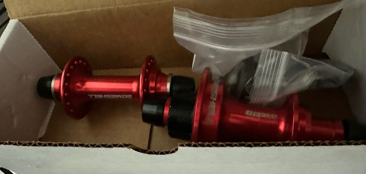 パーツ Bombshell Hub Set-28H-Red BOMBSHELL ONE80 HUB SET – Bombshell Bikes