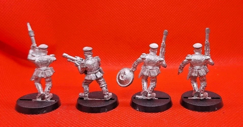 Warhammer 40k Imperial Guard Mordian Iron Guard x4 OOP Metal Games Workshop 1995 - Image 3 of 3