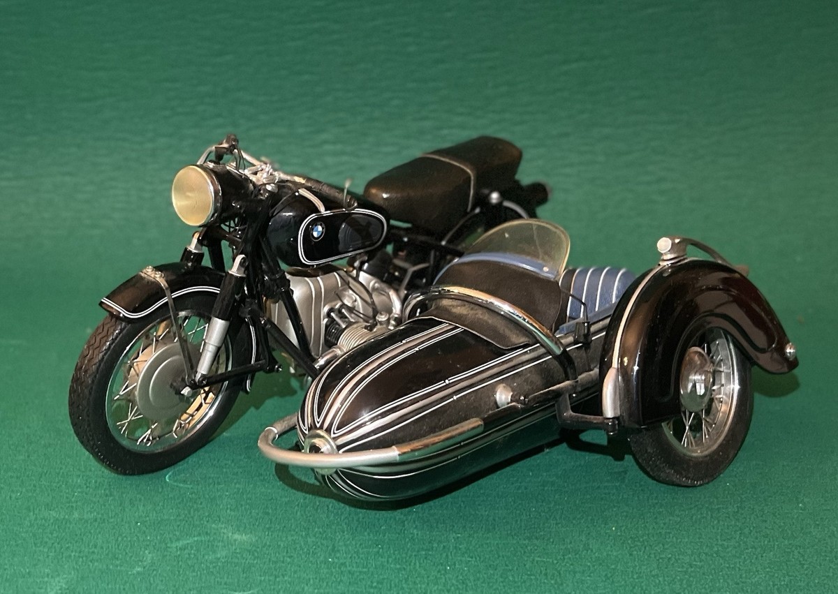 Franklin Mint 1957 BMW Motorcycle with Sidecar (1:10 Scale